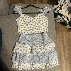 Floral Blue and White Set